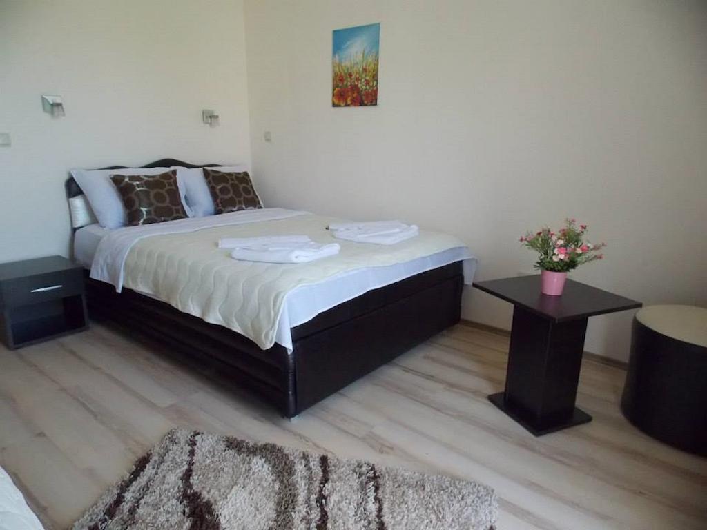 Guesthouse Vila Dnd Niska Banja Oda fotoğraf