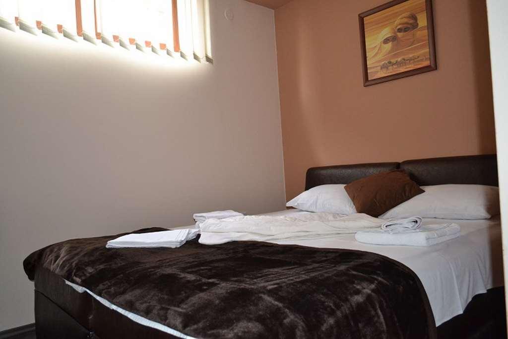 Guesthouse Vila Dnd Niska Banja Oda fotoğraf